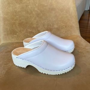 Assembly New York White Clogs